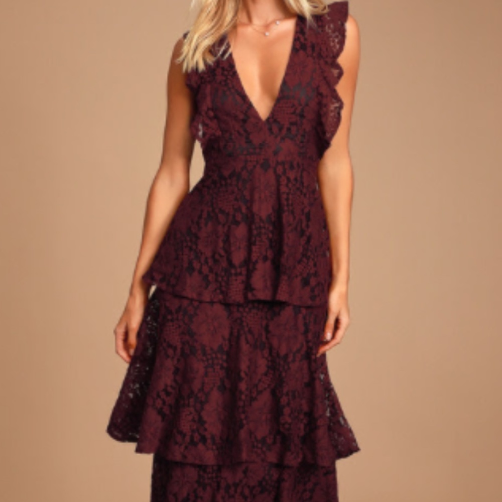 Molinetto Burgundy Lace Ruffled Tiered Sleeveless Maxi Dress
